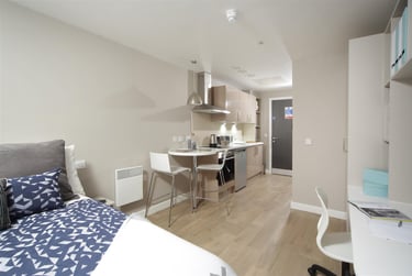 1 bed studio, Tyne Bridge Apartments, City Centre, Newcastle, NE12DN - Image 2